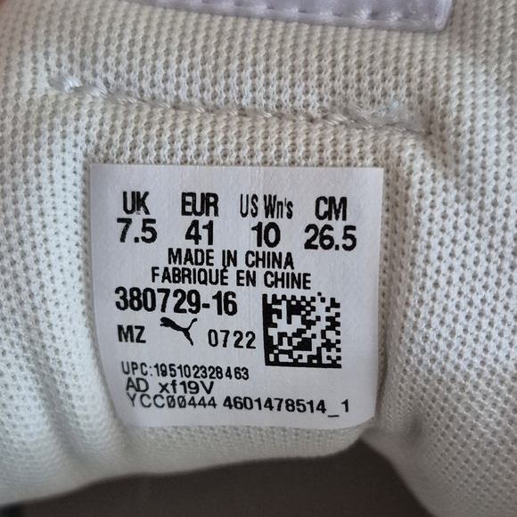 Puma Women's Size 10 Voyage R78 Blue White Pink Sneakers GUC - Picture 9 of 10